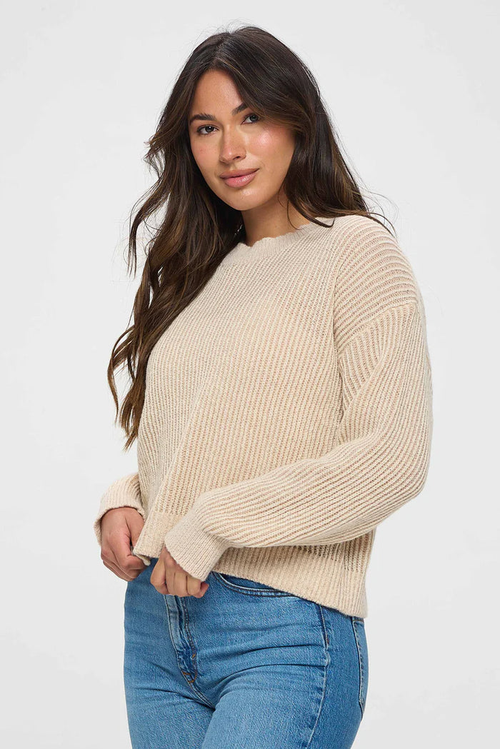 Beige Round Neck Pullover – Cozy Minimalist Sweater