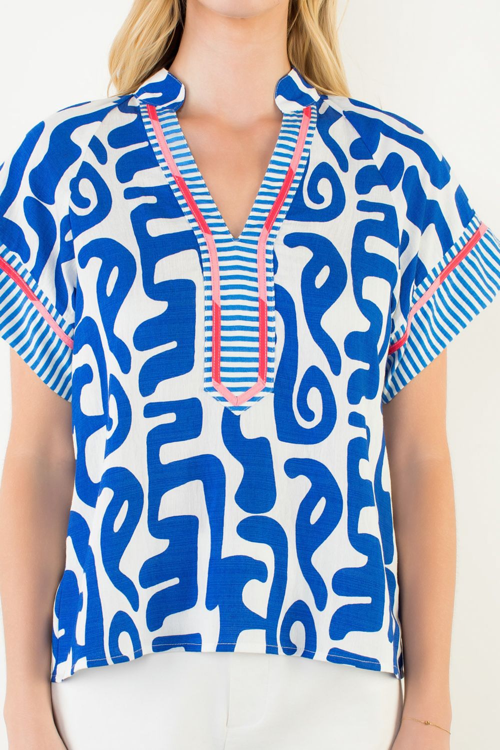 Short Sleeve Abstract Pattern Top