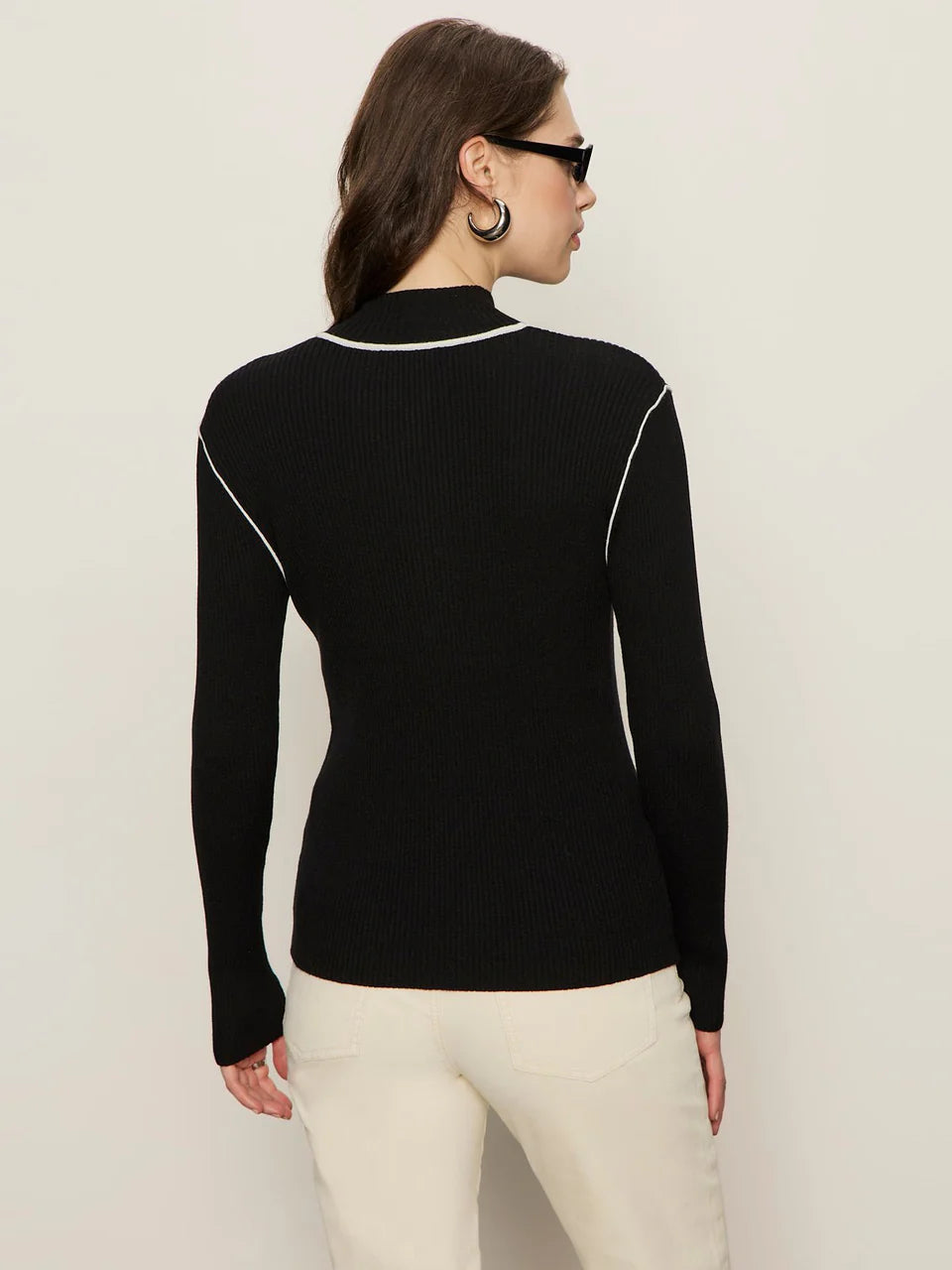 Sporty Rib Zip Up Black With Chalk Tipping Sweater