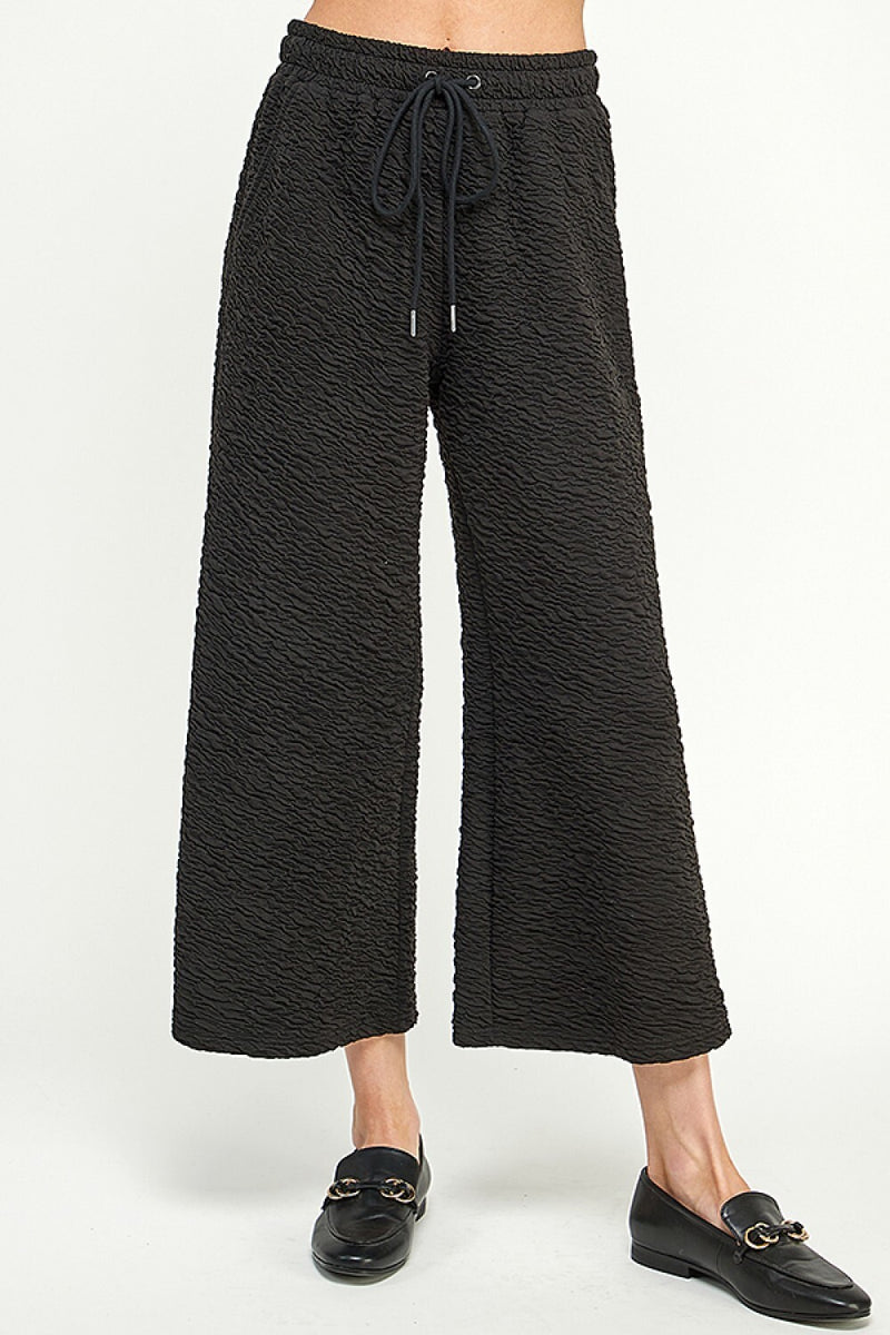 Textured Cropped Wide Pants