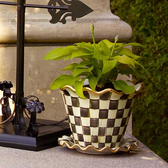8" Courtly Check Flower Pot