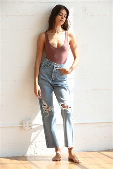 Mid Rise Loose Fit Destressed Jeans