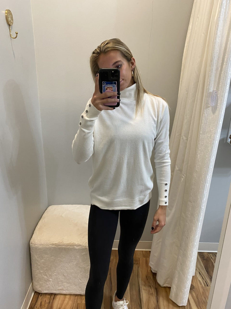Basic Turtle Neck Sweater w Cuff Buttons